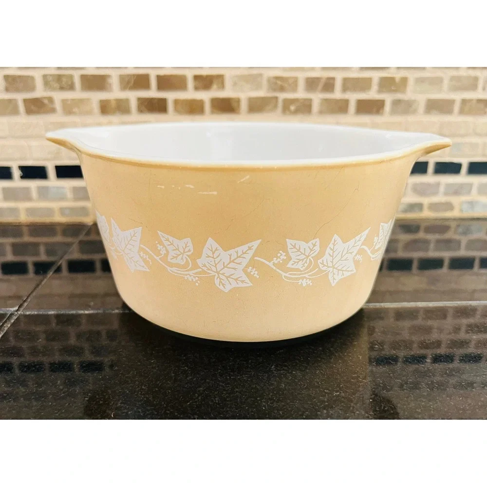 Vintage Pyrex Sandalwood Casserole #473 Serve & Store Ivy Faded with No Shine